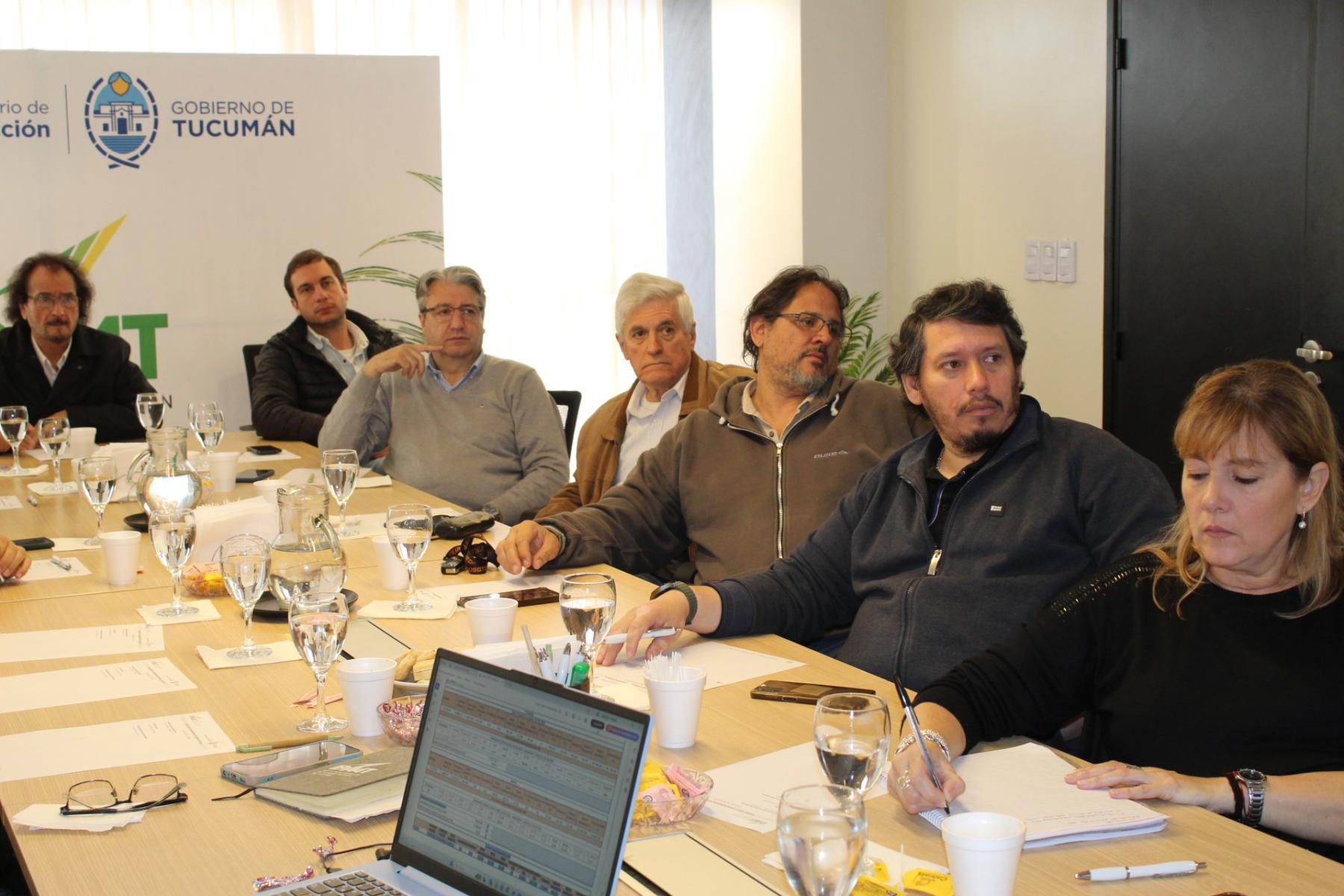 El IPAAT y productores cañeros analizaron el avance de la zafra y la situación del sector