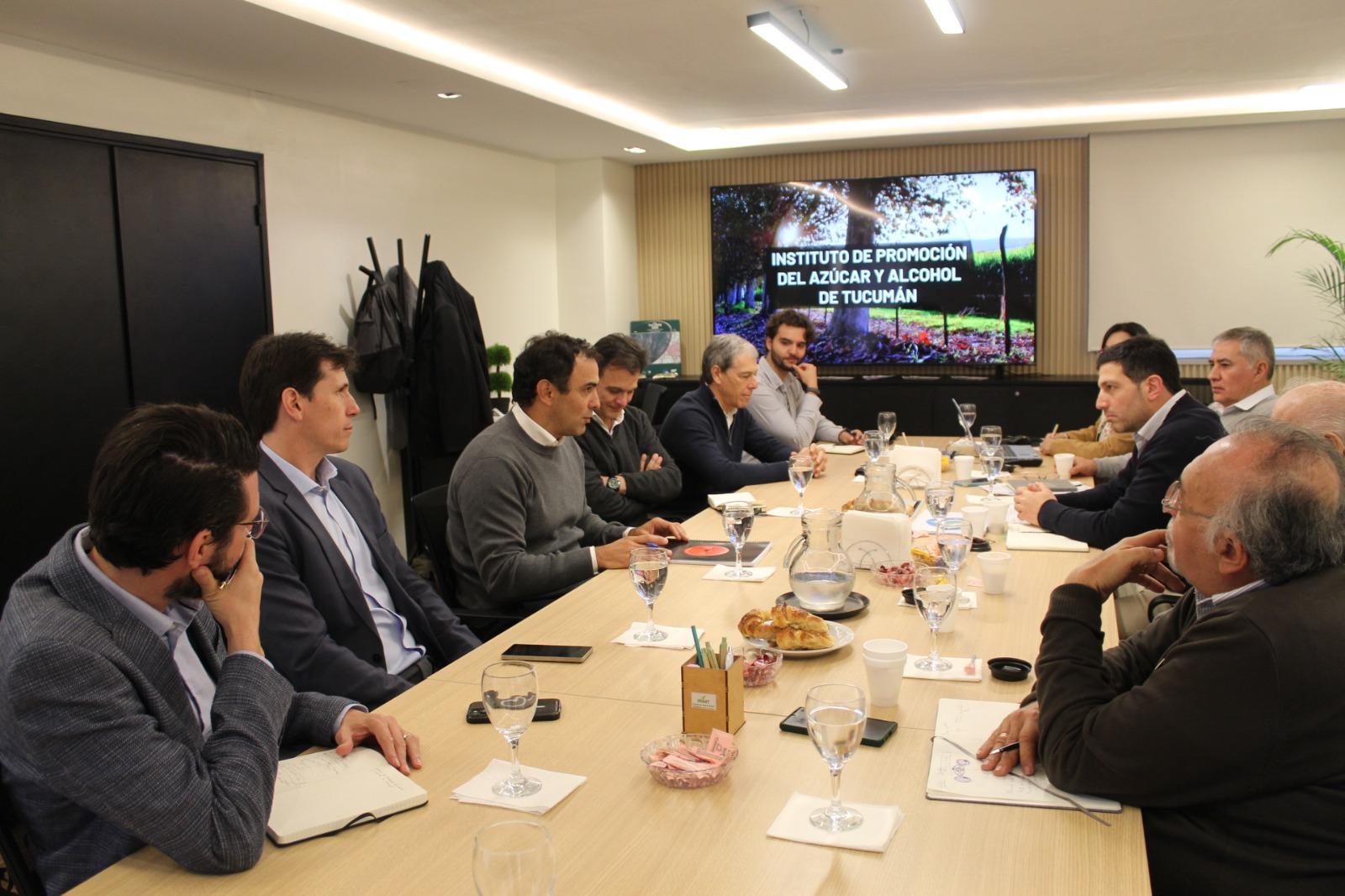 Guatemala y Tucumán intercambian experiencias para fortalecer el sector sucroalcoholero