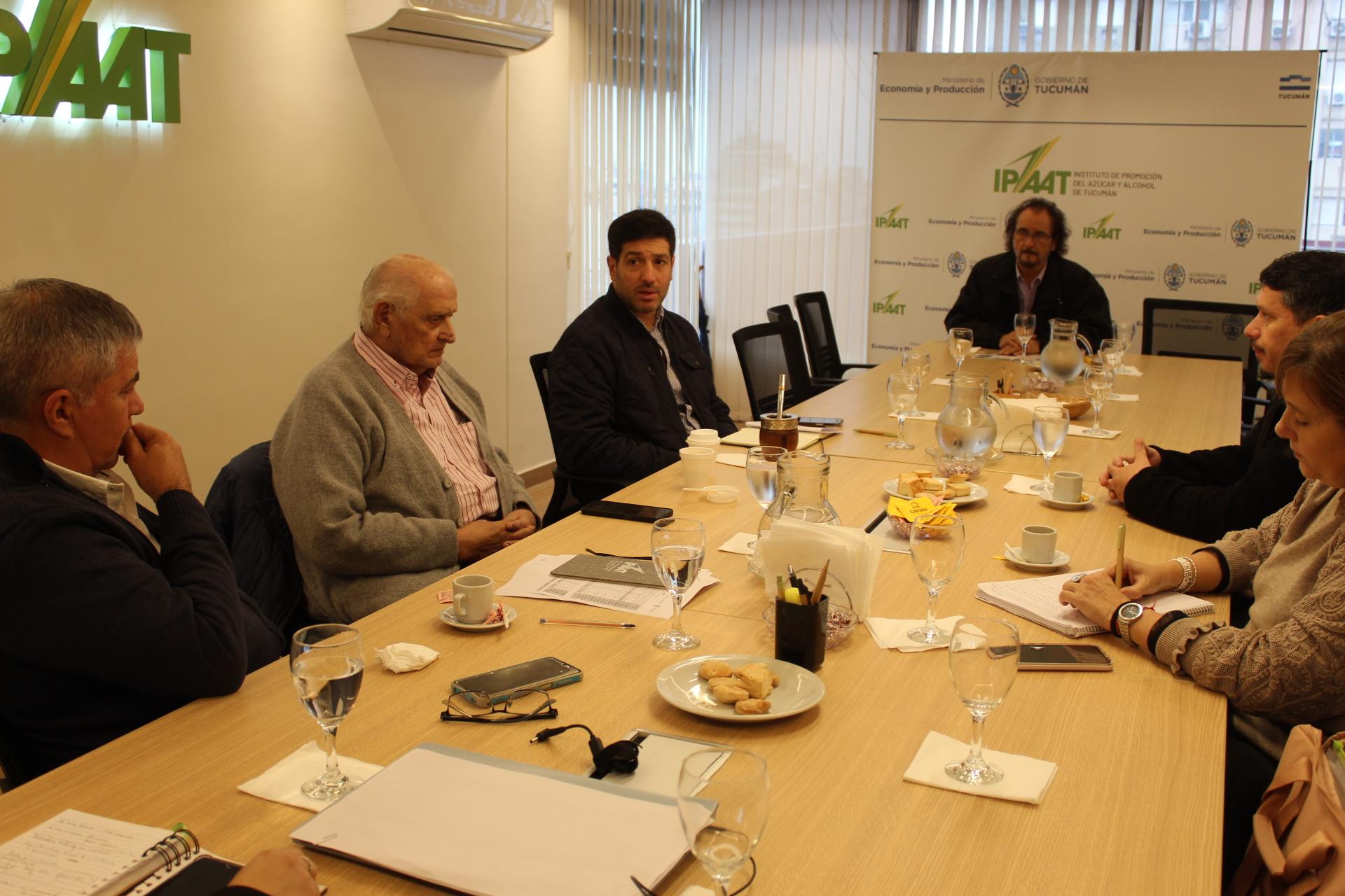 Avanza la agenda de trabajo con productores cañeros